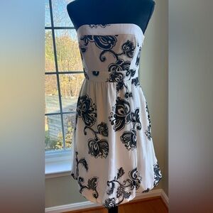White House Black Market Black and White Floral Midi Dress